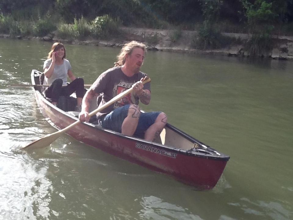 Boat For Guest Hotel Issy-les-Moulineaux Buitenkant foto