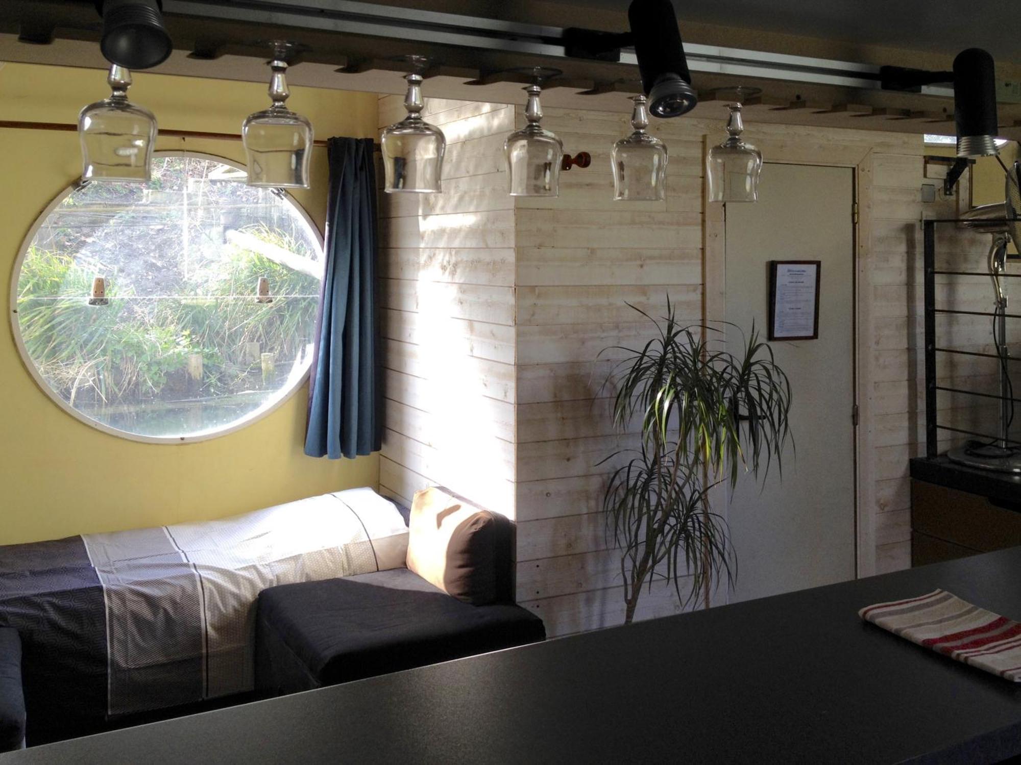 Boat For Guest Hotel Issy-les-Moulineaux Kamer foto